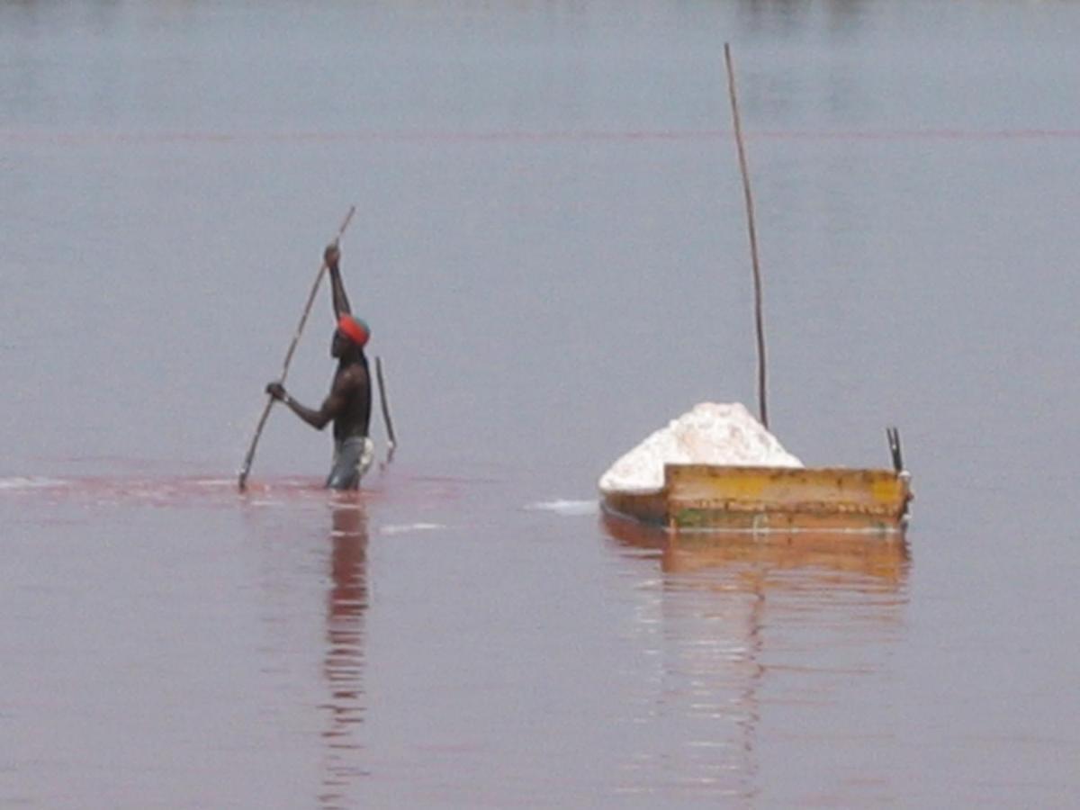 A La Ficelle Du Lac Rose 尼亚加 外观 照片